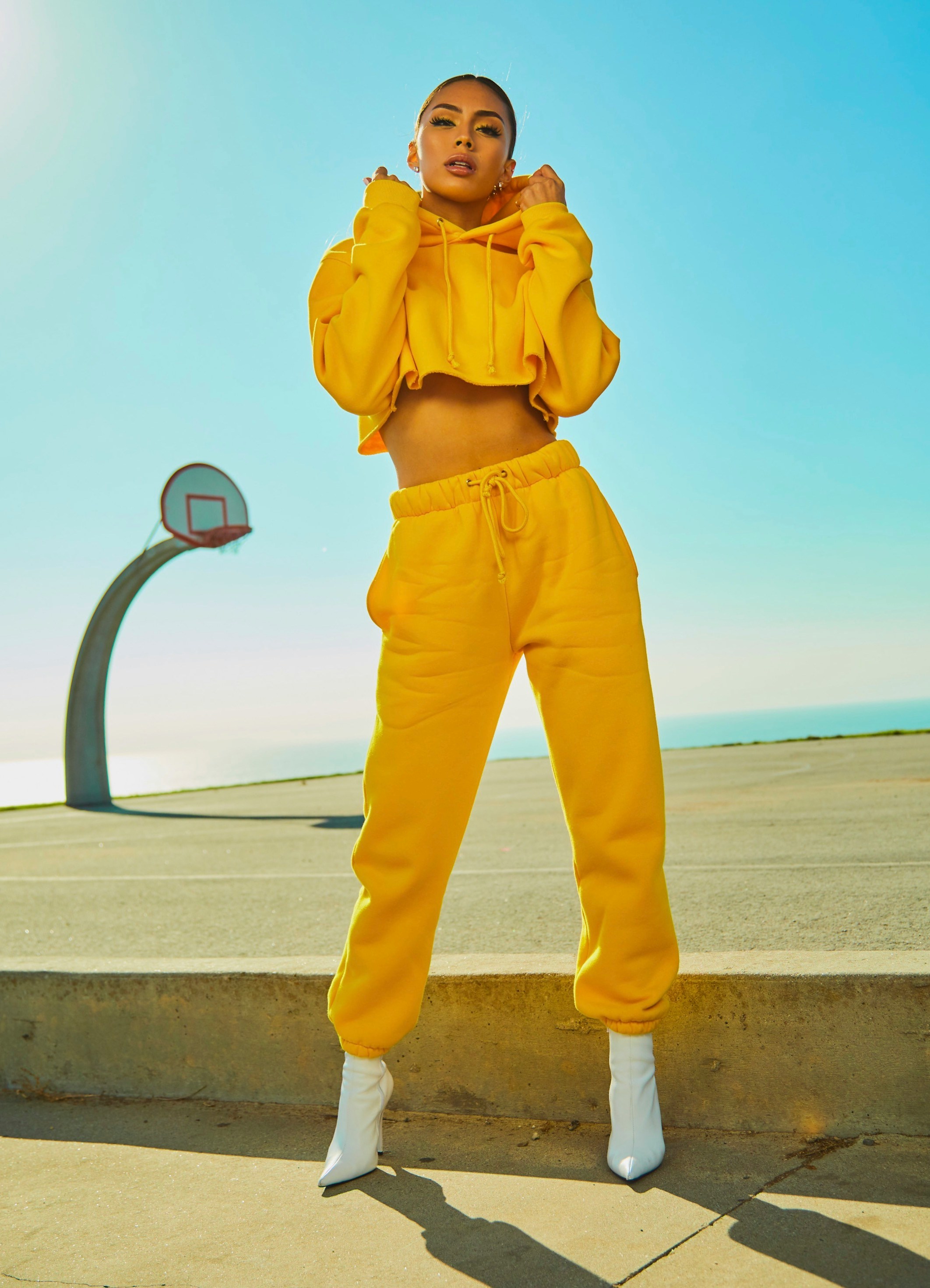Women's Fashion